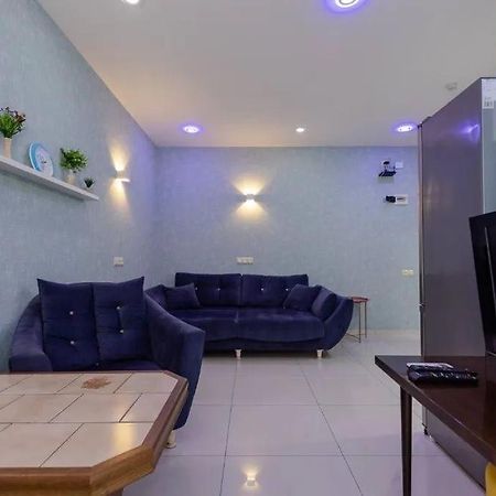 bubukin Apartment Batumi Bagian luar foto