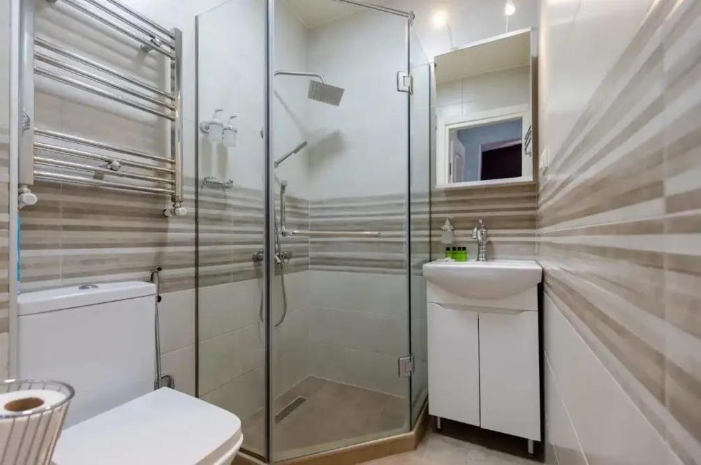 bubukin Apartment Batumi Bagian luar foto