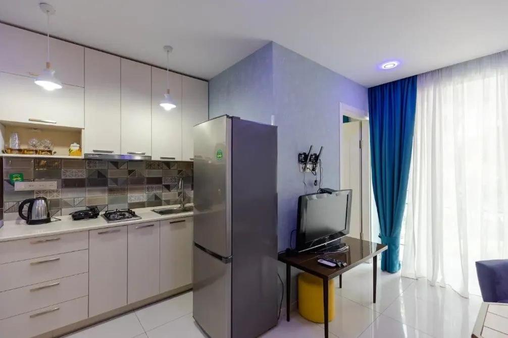 bubukin Apartment Batumi Bagian luar foto